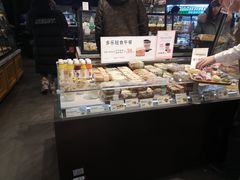面包甜点陈列柜-多乐之日(和平伊势丹店)