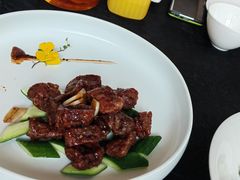 粤式小牛肉-正德楼果木烤鸭·渔家菜(东港店)