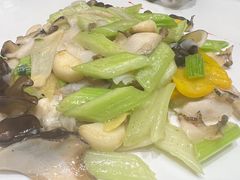 -食鼎记海鲜大排档(美食街店)