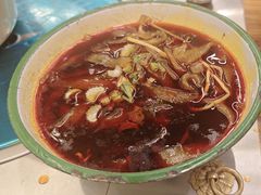 -拈签一笑黄牛肉辣卤串串