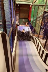 -MELAND CLUB亲子乐园·派对·餐厅(北京芳圆里ID MALL店)