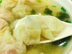 鲜肉小馄饨-小姜锅贴(凤凰街店)