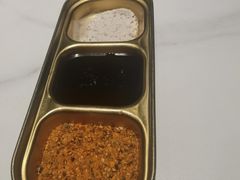 -红沃鳗鱼黑牛烤肉店(不老街店)