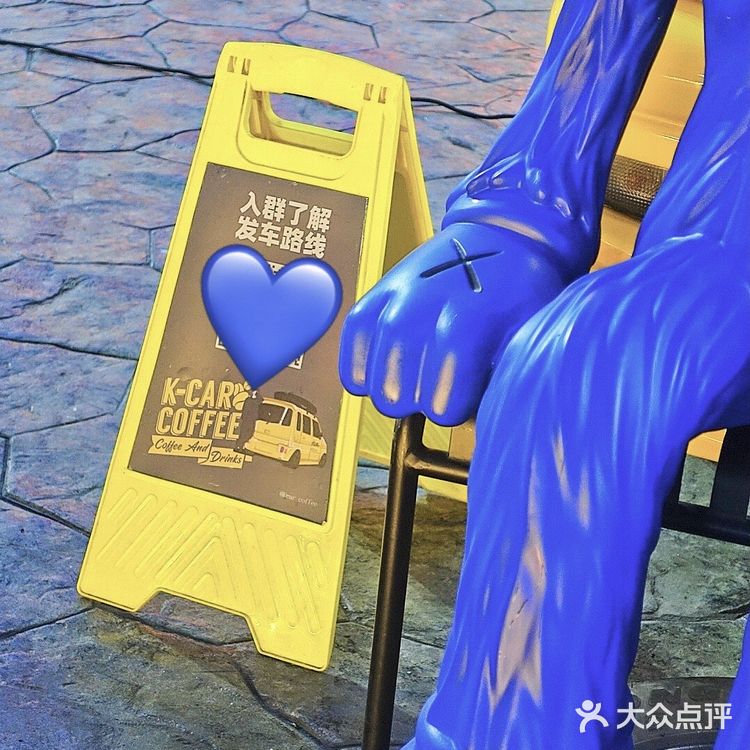 南宁｜东葛路内街色彩强烈碰撞的夏日市集