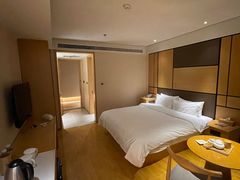 -全季酒店(石家庄裕华东路万达广场店)