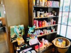 零售区-星巴克(武康路店)