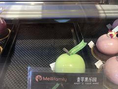 青苹果乐园-美俪家族(江南摩尔店)