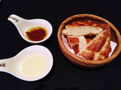 餐前面包-Efes Turkish & Mediterranean Cuisine 艾菲斯餐厅(陆家嘴店)