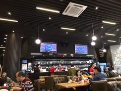 -汽车博物馆主题餐厅