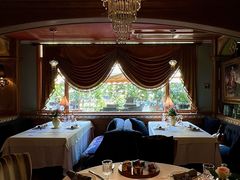 -火车头法国西餐厅