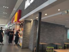 -麦当劳(郑州东高铁站店)