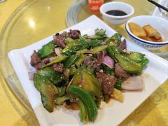 -烧鹅妹饭店