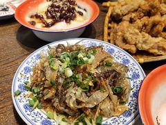 酸辣鱼皮-爆炸头阿姨小四川正宗川味小吃(无任何分店)