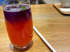 蝶豆花可尔必思苏打-Café & Meal MUJI(北京坊店)