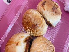 -白玉兰食品甜凤店(合生汇店)