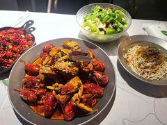 -巴厘龙虾·榜首油焖大虾(音乐学院·沿江酒馆店)