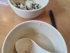 -佬钱湾仔(衣裳街店)