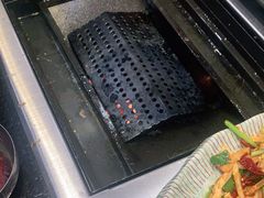 -臻牛烤肉