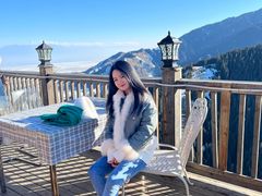 -丝绸之路山地度假区滑雪场