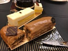 -Salon de The de Joel Robuchon(外滩18号店)