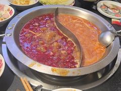 -沸炉重庆老火锅(军事博物馆店)