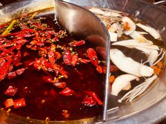菌香鸳鸯锅-晓宇重庆火锅(赛格国际购物中心店)