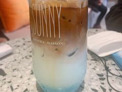 -新华里咖啡书吧(新华书店小寨店)