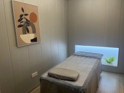 -PE SALON