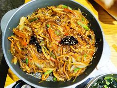 炒杂菜-姜虎东白丁烤肉(恒隆广场店)