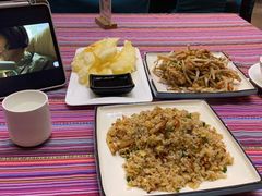 -香巴拉云南餐厅(华莱坞店)