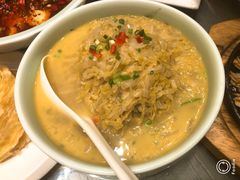 棒骨烩酸菜-北李妈妈菜·海肠捞饭(高新万达店)