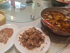 -鑫巴蜀小镇 · 水煮鱼专研店(玉桥店)