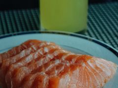 -亚洲国际大酒店·云顶阁旋转自助餐厅