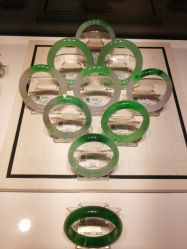 -北京七彩云南翡翠珠宝旗舰店(月坛店)