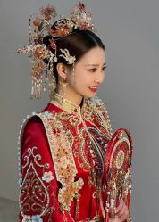 -莫小姐婚纱