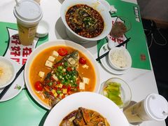 -鑫小城故事·藕汤·家常菜(台北一路总店)