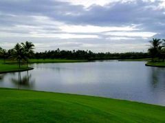 -海南鉴湖蓝湾高尔夫球会