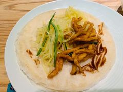 -小镇大厨新概念复合中餐厅(万达广场大连高新店)
