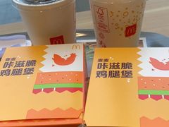 咔滋脆鸡腿堡中可乐两件套餐-麦当劳(盐城世纪大道得来速店)