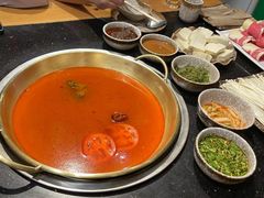 -顶顶汤火牛排火锅·经典铜锅涮肉