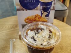 陨石拿铁-瑞幸咖啡(巴黎春天陕西路店)