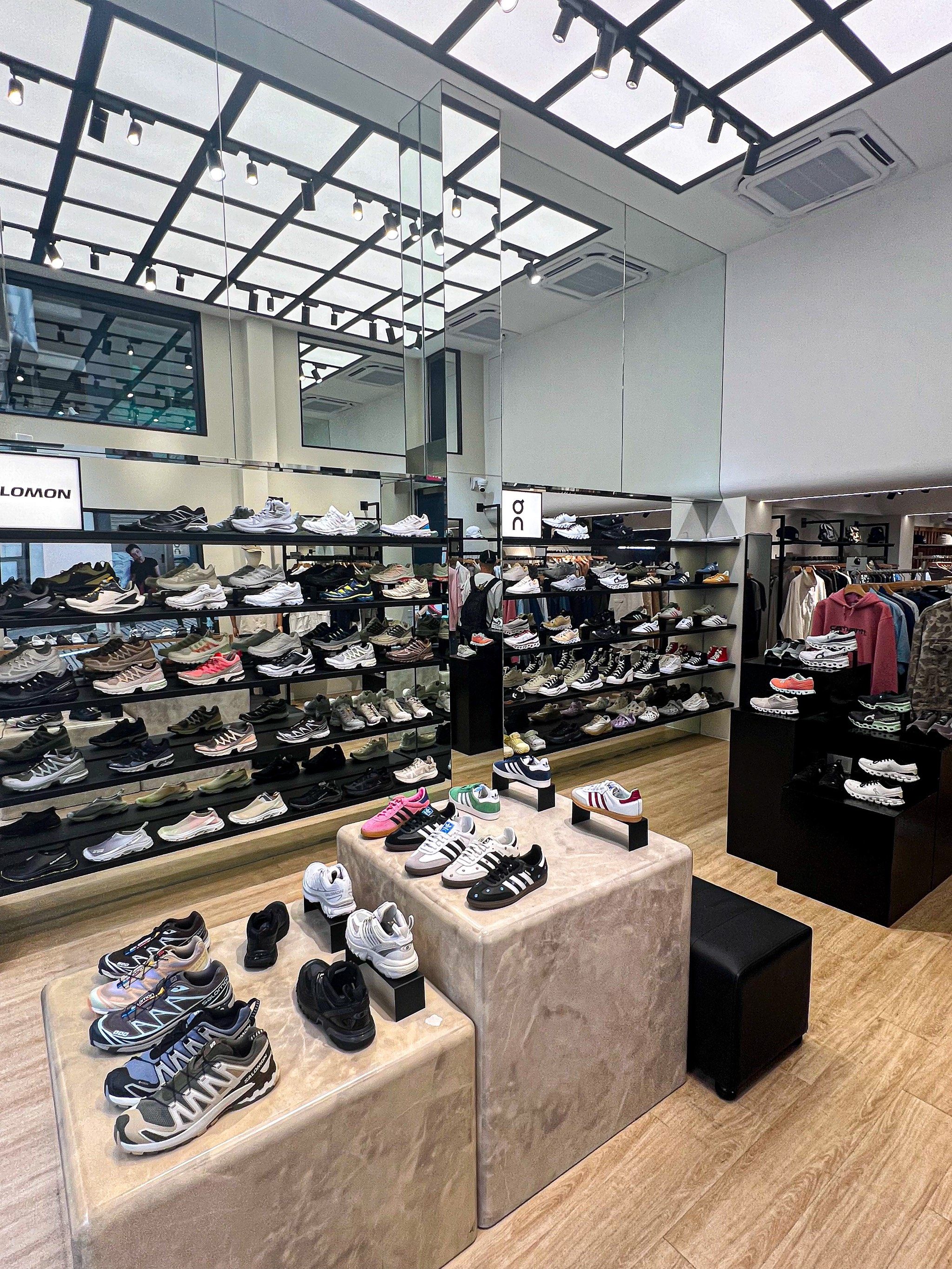 大三巴附近!🛍️这家潮牌店好好逛