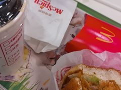-麦当劳(上海虹桥站30B检票口楼上)
