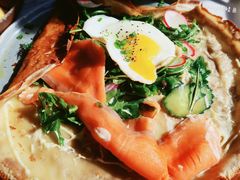 烟熏三文鱼蛋饼-The Rug Cafe(王府中环店)