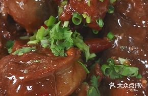 Sauce-Braised Bone Tube