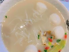 鲜鱼汤鱼饼米线-凯峰鱼汤米线(金利達店)