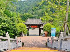 -楠柏弯休闲山庄(梨花溪店)