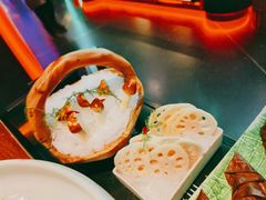 东北鲜松茸-大隐·成都火锅Bistro(合生麒麟新天地店)