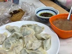 -孖妹上肉饺子馆