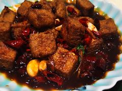 三杯臭豆腐-江南驿·二十余年创意杭帮味(良渚玉鸟集店)